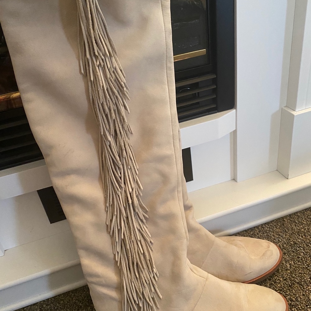 Sam Edelman white suede fringe boots